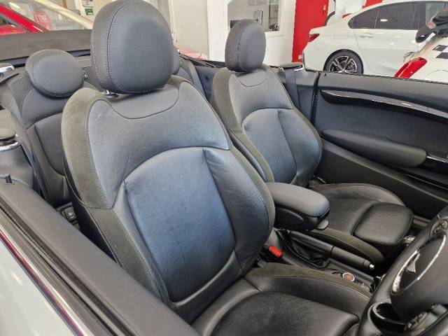 2017 Mini Convertible 1.5 Cooper 2dr