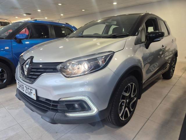 Renault Captur 0.9 TCE 90 Dynamique Nav 5dr Hatchback Petrol Silver/black