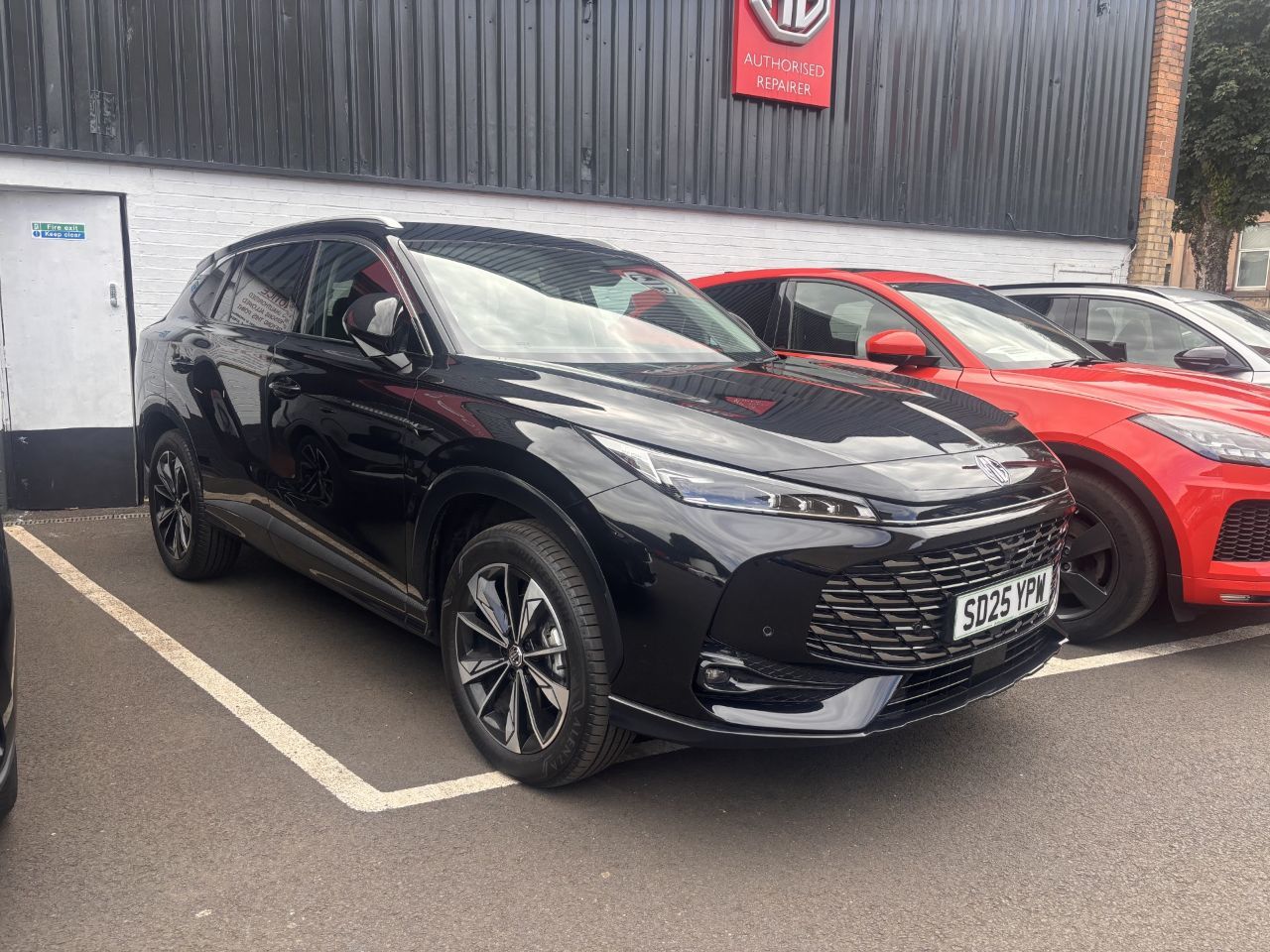 2025 MG Motor UK HS