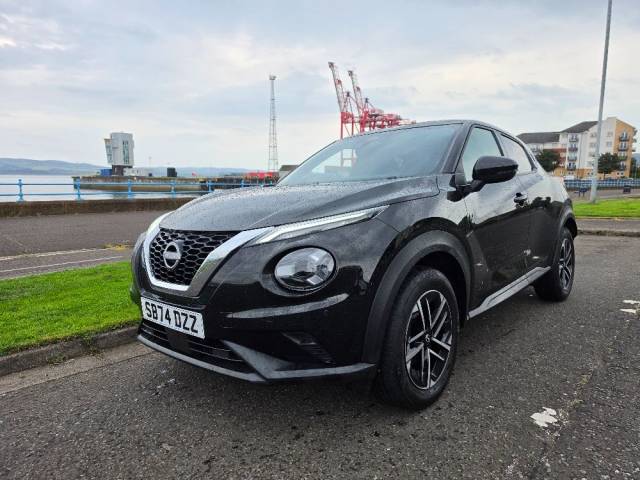 Nissan Juke 1.0 DiG-T N-Connecta 5dr Hatchback Petrol Black